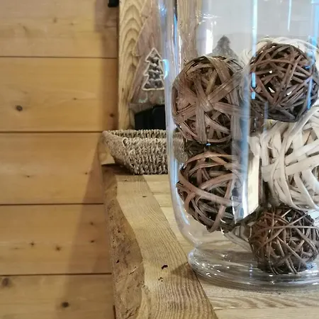 Chalet Petit Individuel De Caractère *