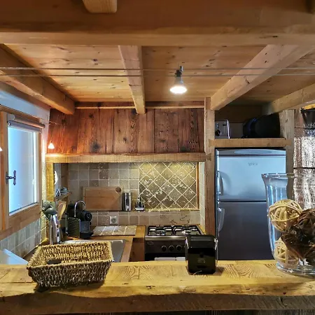 Petit Individuel De Caractere *