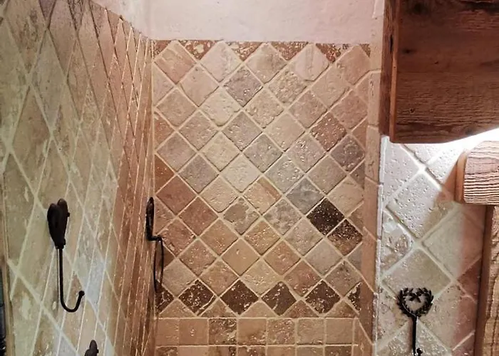 Petit Individuel De Caractere 梅杰夫